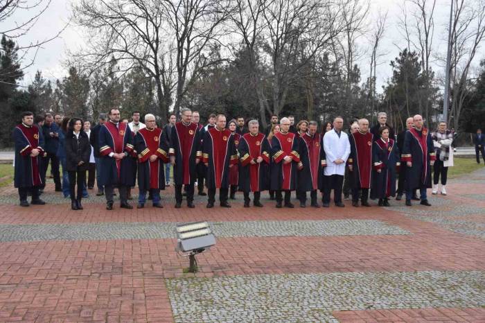 Dekan Çokluk: “Tıp Mesleği Şefkatin, Fedakarlığın Ve Adanmışlığın Sembolüdür”