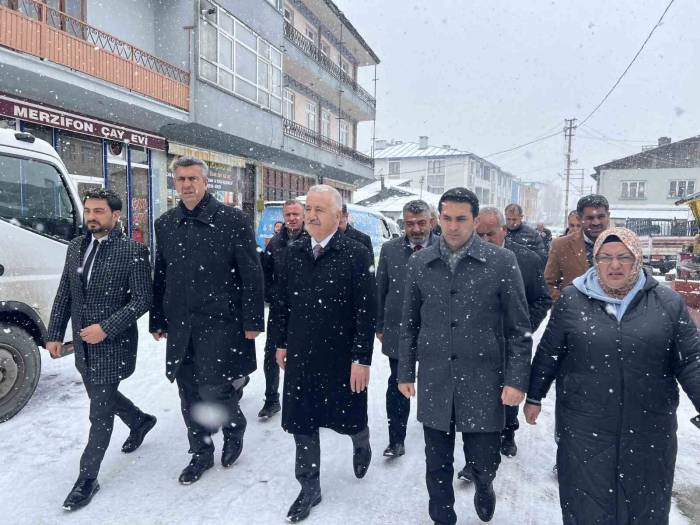 Arslan Sarıkamış’ta Esnaf Ve Vatandaşlarla Buluştu