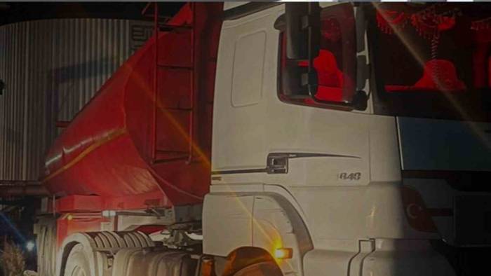 Batman’da Tankerde Yapılan Aramada 21 Ton Kaçak Akaryakıt Ele Geçirildi