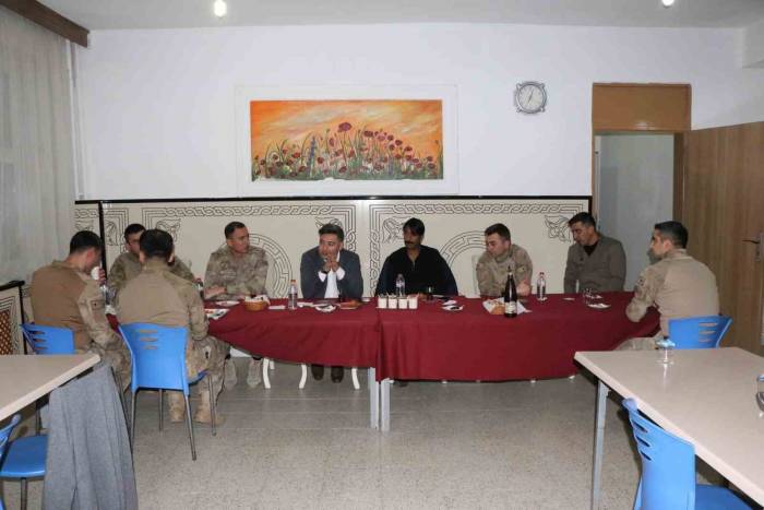 Kaymakam Özçelik: “Vatan İçin Görev Yapmak Kutsaldır”