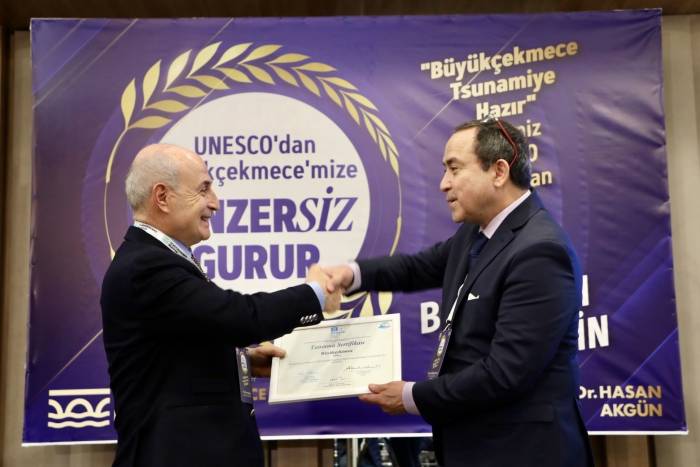 Cannes’dan Sonra Büyükçekmece’ye De Ioc/unesco’dan ‘Tsunamiye Hazır Kent’ Sertifikası