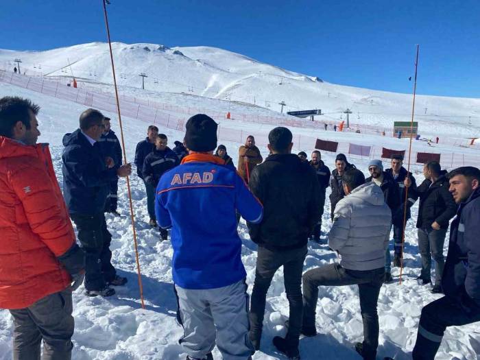 Aras’tan Çığda Arama Ve Kurtarma Eğitimi