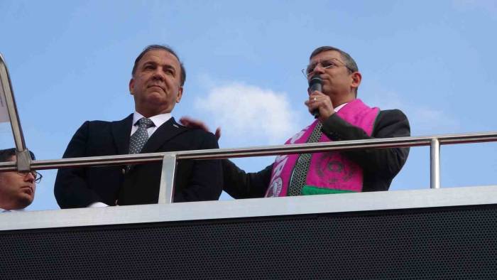 Özgür Özel: "istanbul İl Başkanlığında Çekildiği İddia Edilen Görüntüler 2019 Yılına Ait”