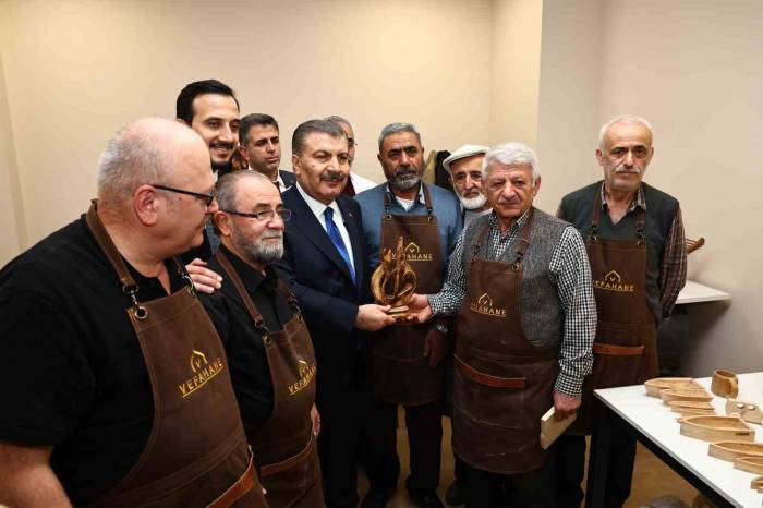 Bakan Koca: "Toplam Tahsis Edilen 4924 Sayılı Kanuna Tabi Sözleşmeli Kadroyla Çalışan 36 Bin Kişi Oldu"