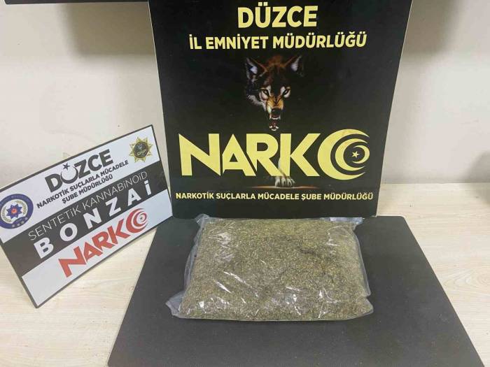 Gençleri Zehirleyemeden Yakalandı