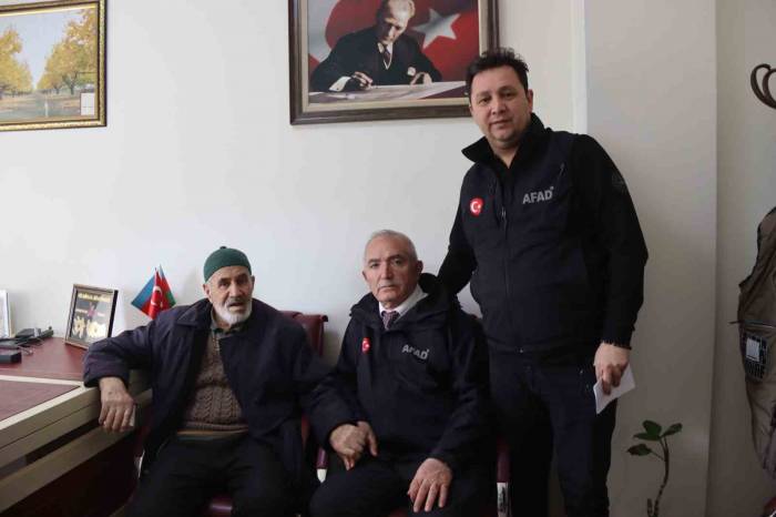 Emeklilik Maaşını Gazze’ye Bağışladı