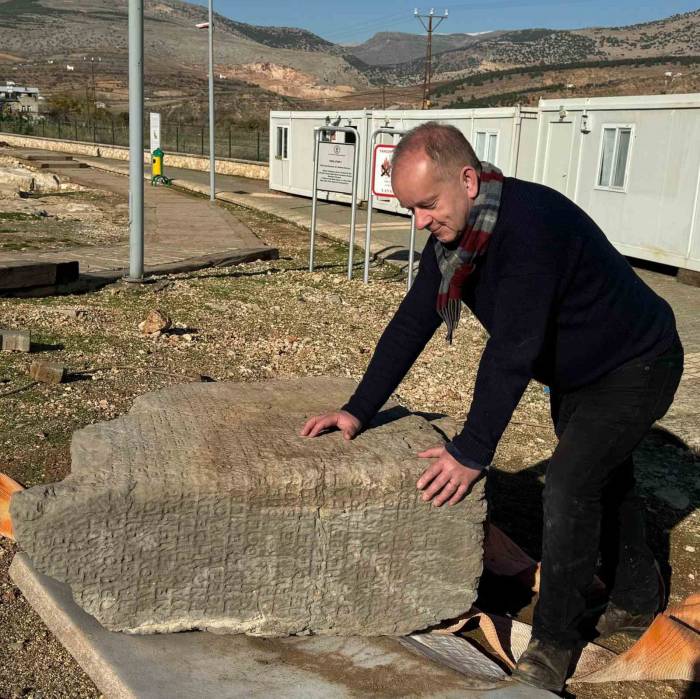 Kımıl Dağı’ndaki Steller Kommagene’nin Dini Tarihine Yeni Bir Soluk Kazandırdı