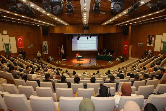 Üniversitelerarası Hafızlık Ve Kur’an-ı Kerim’i Güzel Okuma Yarışması Yapıldı