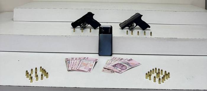 Küçükçekmece’deki Silahlı Kuyumcu Soygununun Yeni Güvenlik Kamerası Görüntüleri Ortaya Çıktı