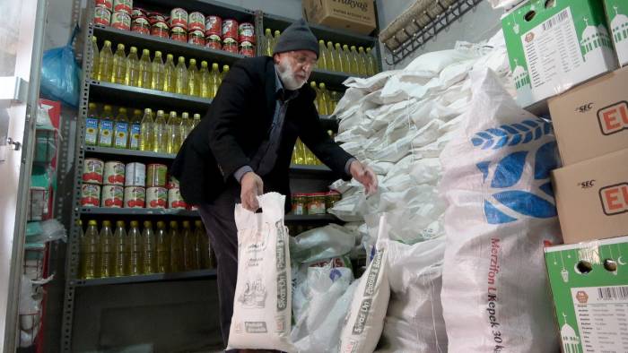 Bu Bakkalda Para Geçmiyor