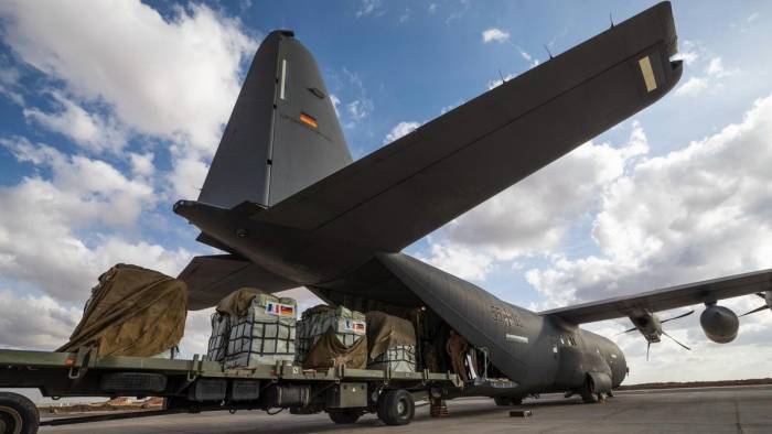 Almanya, İlk Kez Gazze’ye Havadan Yardım Bıraktı