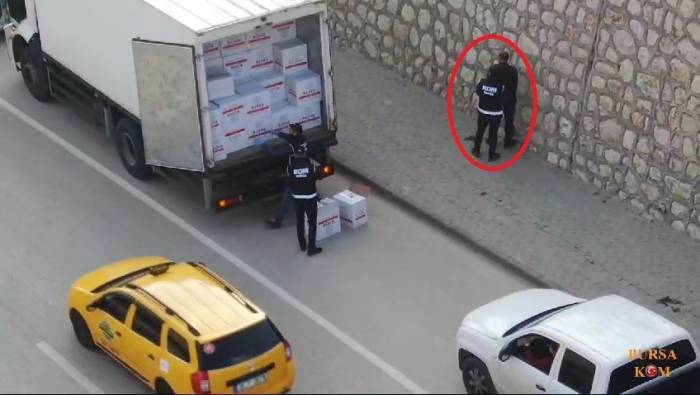 Bursa’da Kaçakçılık Operasyonu...milyonlarca Makaron Ele Geçildi