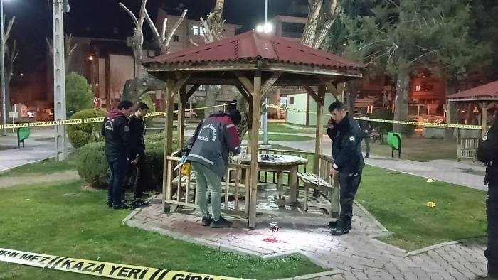 Çorum’da Feci Olay: Silahlı Saldırıya Uğrayan Gencin Bacakları Ampute Edildi