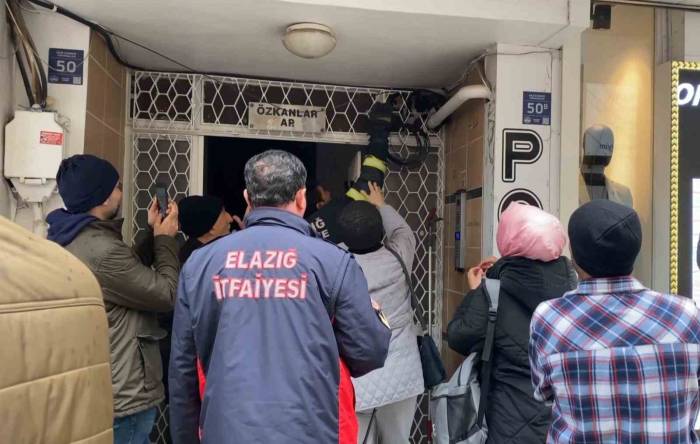 Kedi Kurtarma Operasyonunda İlginç Anlar