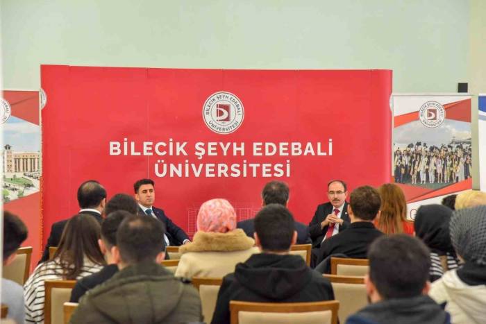 Öğrenciler Sordu, O Cevapladı