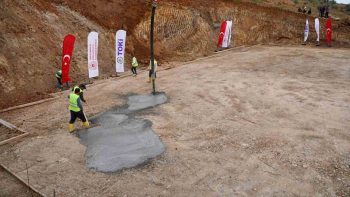 Türkoğlu’nda Kalıcı Konutların Temelleri Atıldı