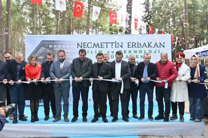 Kepez’in 22’nci Kütüphanesi Hizmete Açıldı