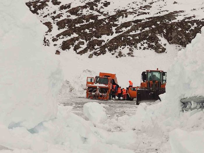 4 Aydır Kapalı Olan Ardahan-ardanuç Yolu Ulaşıma Açılıyor