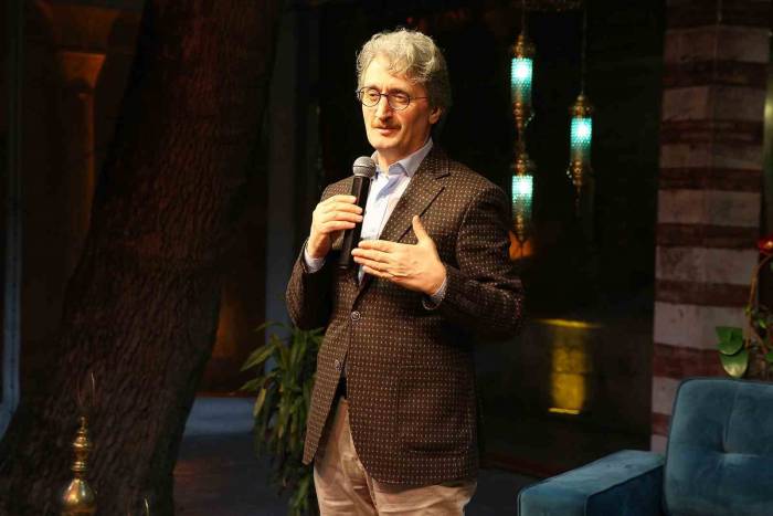 Eyüpsultan’da Ramazan Sohbetlerinde Kıssadan Hisselerle Keyifli Bir Söyleşi Gerçekleştirildi