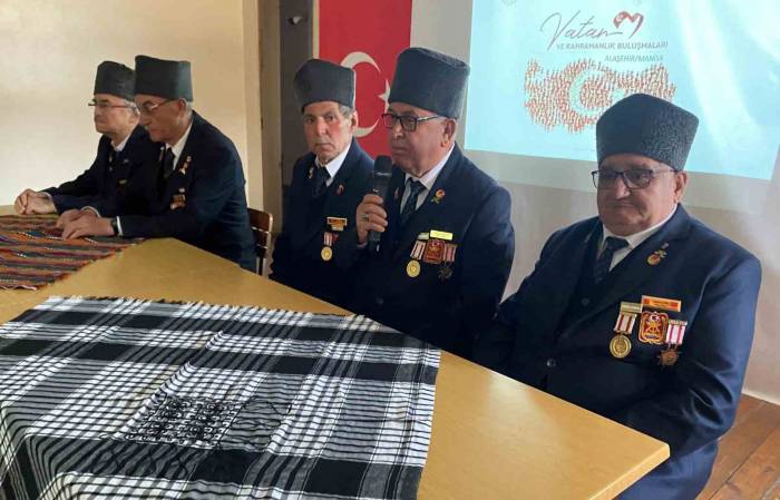 Kahraman Gaziler Öğrencilere Hatıralarını Anlattı