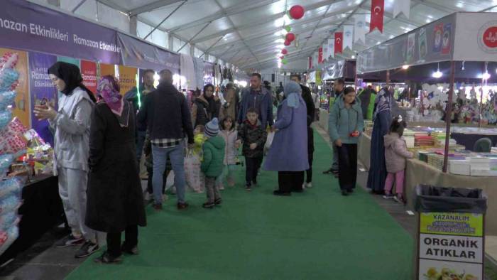 Ramazan’ın Heyecanı Bu Çarşıda