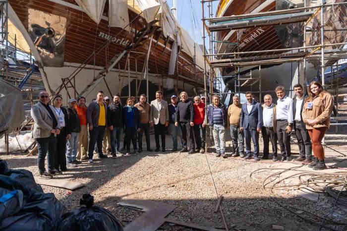 Cumhur İttifakı Başkan Adayı Tosun: "Tersane Bölgemizi Turizm Destinasyonuna Dönüştüreceğiz"