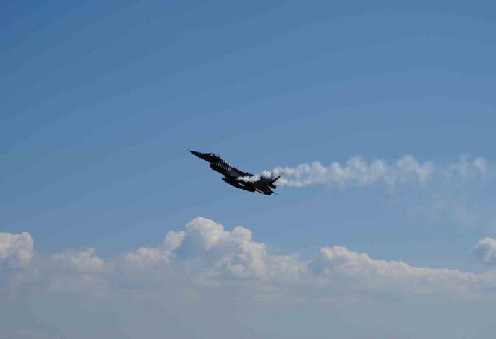 Solotürk Çanakkale Şehitlerini Selamladı