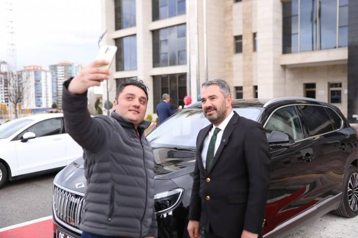 Pursaklar Belediyesinin Yeni Makam Aracı Togg