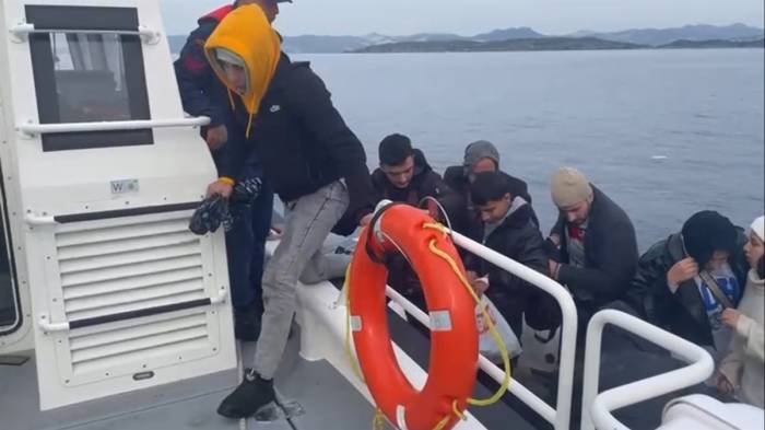 Bodrum’da 100 Düzensiz Göçmen Karaya Çıkarıldı