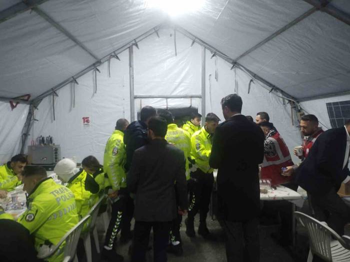 15 Temmuz Derneğinden Şehit Yakınları Ve Gazilere İftar