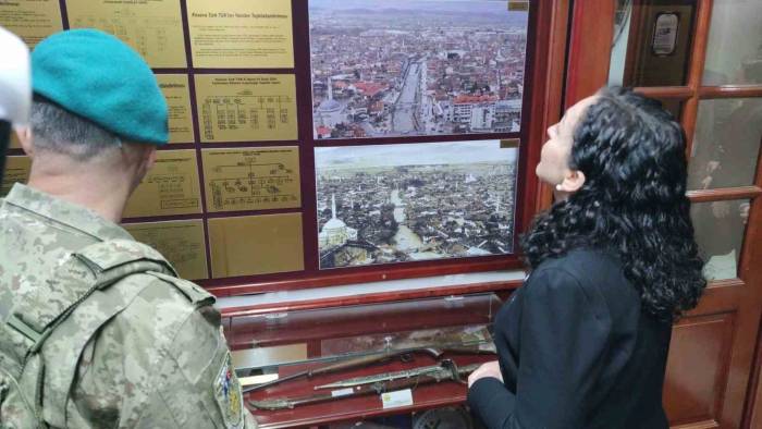 Kosova Cumhurbaşkanı Osmani, Mehmetçiğin İftar Yemeğine Katıldı