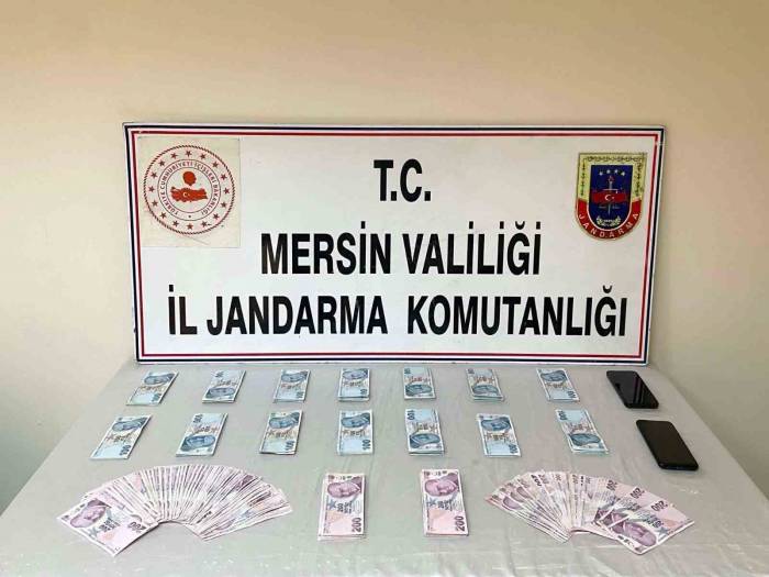Mersin Merkezli 3 İlde Göçmen Kaçakçılığı Operasyonu: 3 Gözaltı