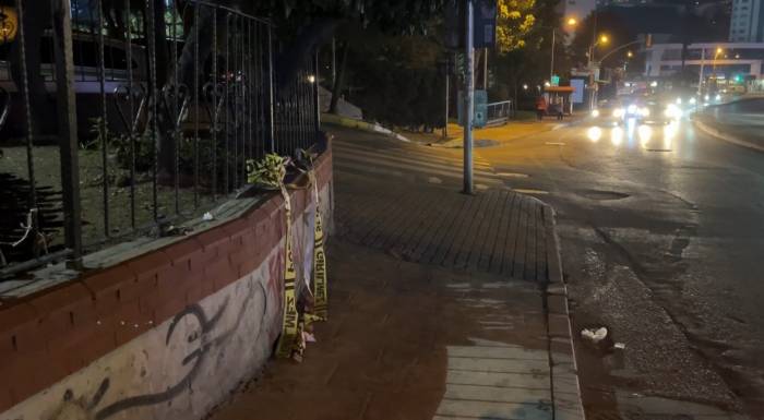 Şişli’de Silahla “Ağabeyimize Yanlış Yaptın” Kavgası Kamerada: Silahla 4 Yerinden Vuruldu