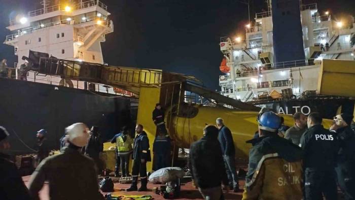 Yalova’da Devrilen Kule Vincinin Operatörü Hayatını Kaybetti