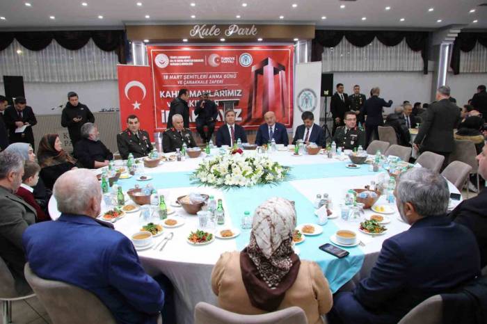 Şehit Aileleri Ve Gaziler İftar Programında Buluştu