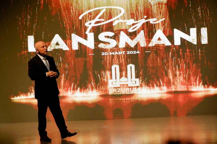 Başkan Sekmen "Yeniden 5 Yıl" Sloganıyla Proje Tanıtımı Yaptı