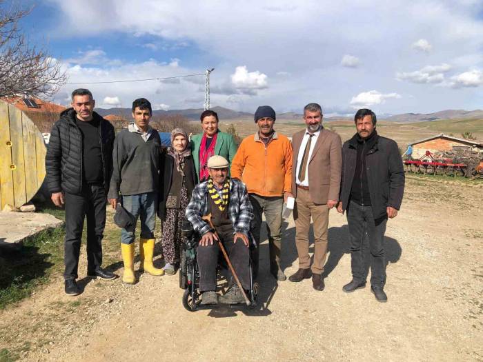 "Akülü Araba Verseniz De Oy Vermem" Diyen Vatandaşa Akülü Araç