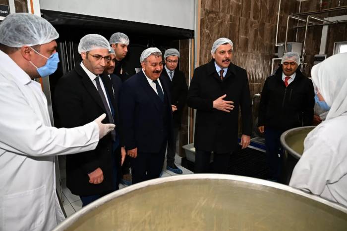 Günde 5 Ton Çiğ Süt İşleniyor