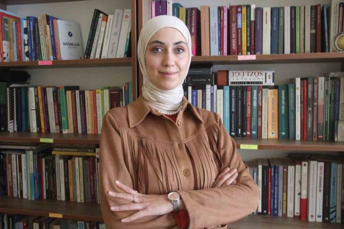 Sosyolog Dr. Tanrıverdi: "Z Kuşağı Rahatlığı Tercih Ediyor"