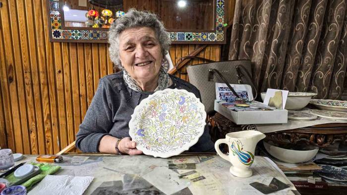 77 Yaşındaki Çini Ustası Tokat’taki Atölyesinde Üretilen Çinileri Yurt Dışına İhraç Ediyor