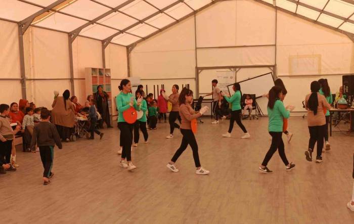 Konteyner Kentte Çocuk Şenliği Düzenlendi