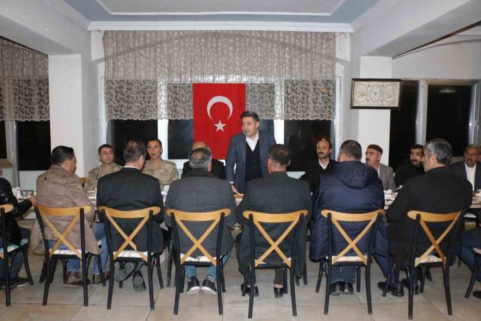 Kaymakam Özçelik, Şehit Aileleri Ve Gazilerle İftar Yemeğinde Bir Araya Geldi