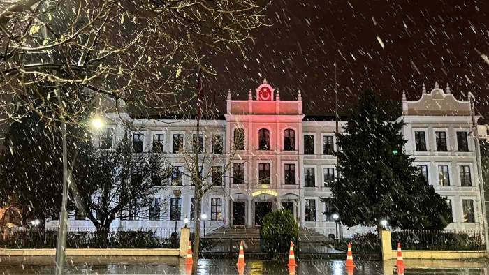 Mart Ayında Bolu’da Lapa Lapa Kar Yağdı