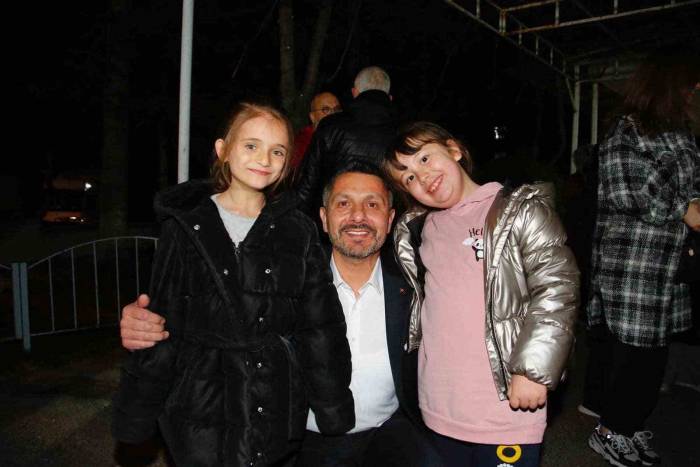 Vatandaşlardan Başkan Yüzügüllü’ye Sevgi Gösterisi