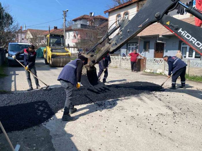 Düzce Belediyesi Sıcak Havaları Fırsata Çevirdi