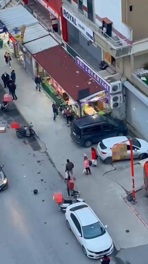 Esnaf İle Motor Kuryeler Arasında “Paketleme” Kavgası Kamerada