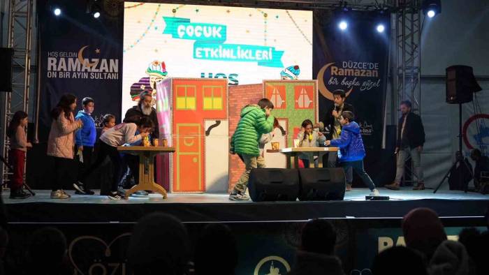 Çocuklar Geleneksel Oyunlarla Eğlenceli Vakit Geçirdiler