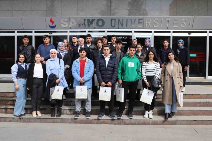 Gaziantep Sanko Üniversitesi Öğrencileri Bilgilendiriyor