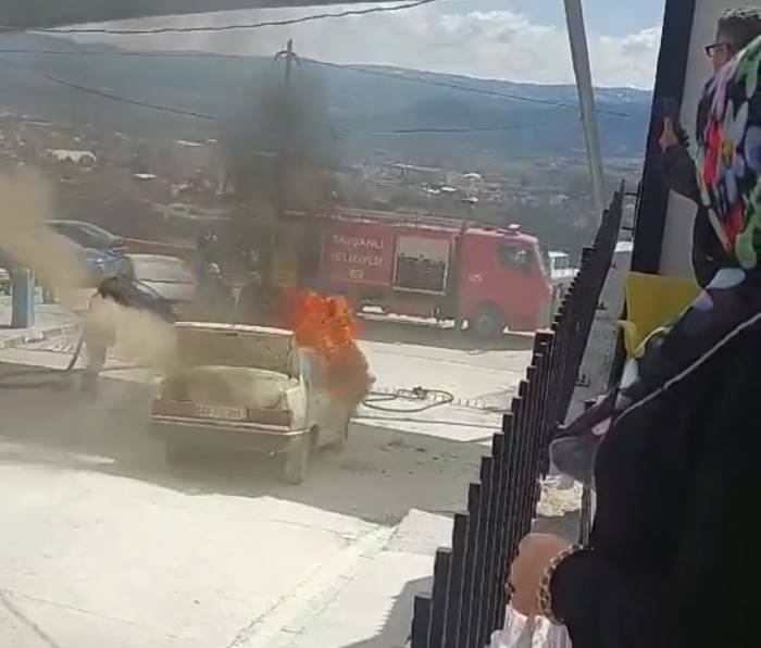 Tavşanlı’da Araç Yangını