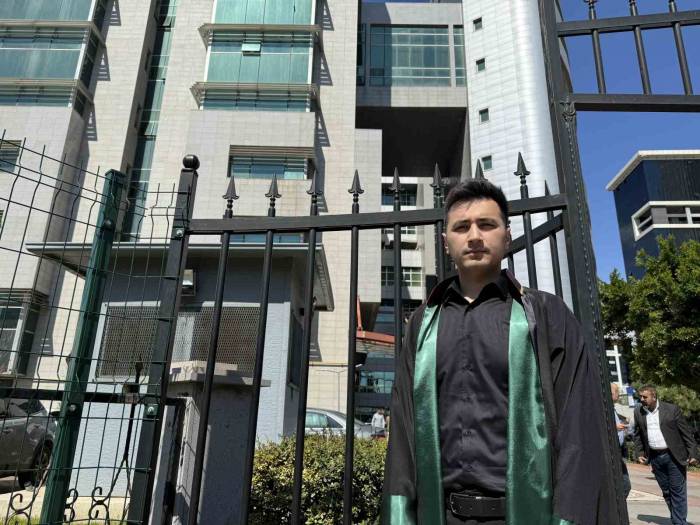 Otobüste Yaşlı Çifti Darp Davasında 17 Yaşındaki Şüpheli Tahliye Edildi